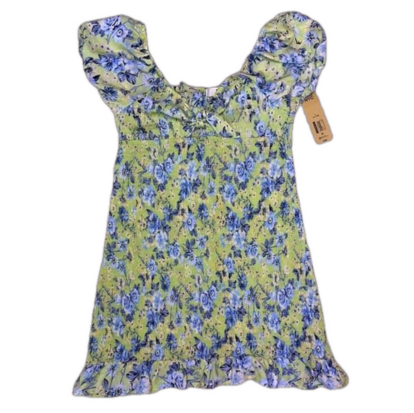 Madden NYC Juniors’ Smocked Waist Dress with Cut Out size Large (11-13) NWT - Picture 3 of 9